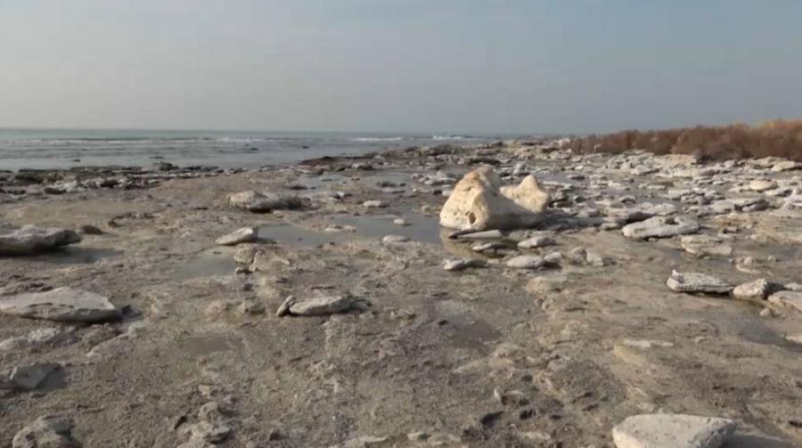 Как меняется уровень Каспийского моря 